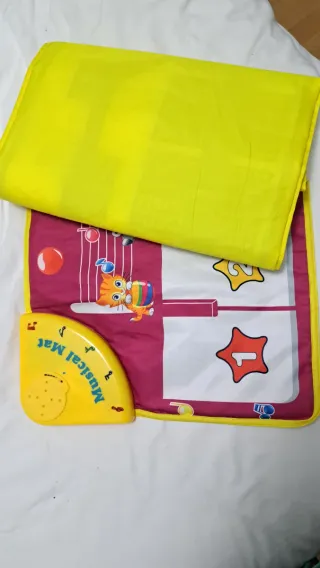 Piano de suelo musical para niños