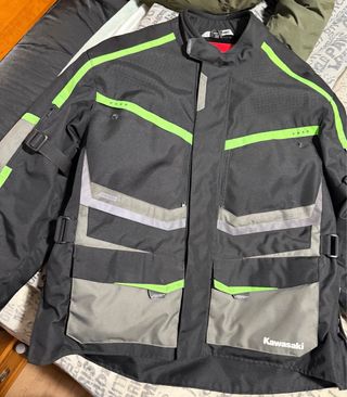 Chaqueta RST Kawasaki Talla XL mas forros