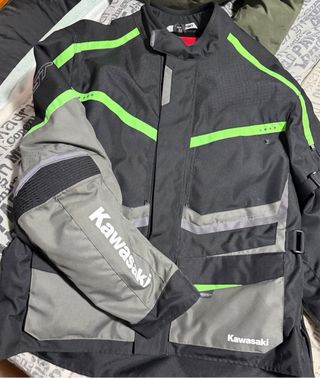 Chaqueta RST Kawasaki Talla XL mas forros