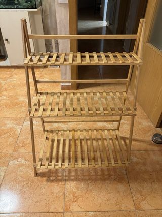 Estantería para macetas de bambú