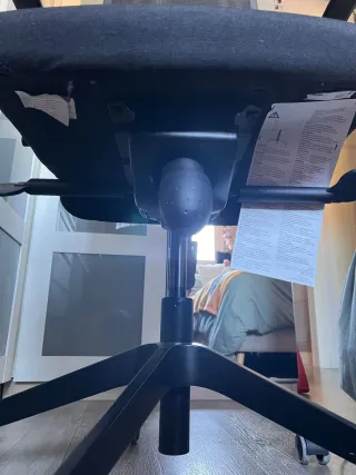 /Silla de oficina ergonómica