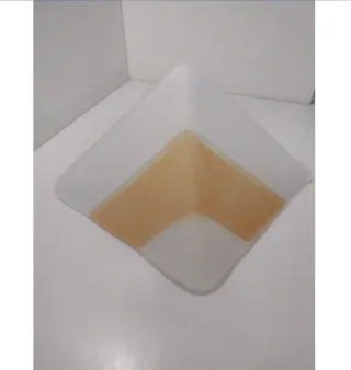 Applique da parete bianco e oro