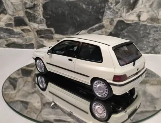 Renault Clio Ph.1 16S Blanco OT525