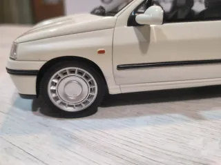 Renault Clio Ph.1 16S Blanco OT525