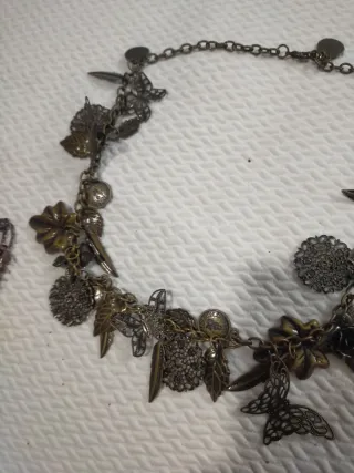 Collares y gargantilla bisutería