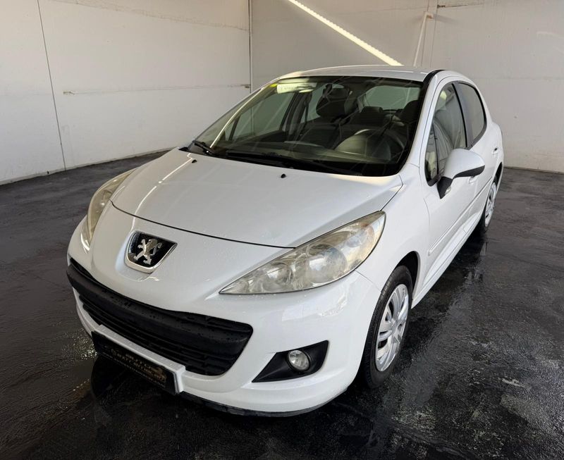 Peugeot 207 2013, foto 20