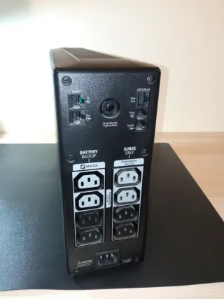 SAI APC Back-UPS Pro 900