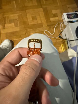 Reloj Loewe Dorado y Naranja