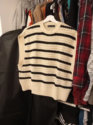 Chaleco ZARA rayas beige y negro Talla única