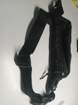 Riñonera Adidas Negra