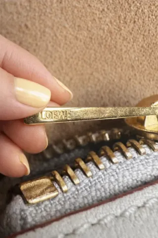 Bolso Loewe Puzzle Gris y Marrón