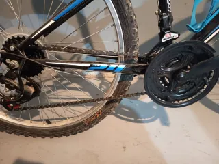 Bicicleta B-Pro 24 MTB negra y azul  (Buen estado)