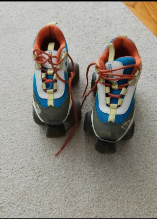 Patins de criança usados