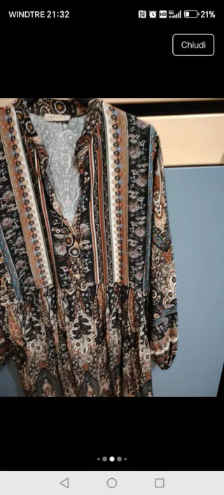 Abito fantasia lungo con cinturino