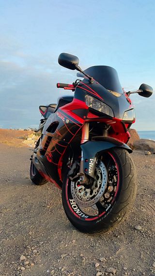 Honda CBR1000R 2004 - 42.000 km