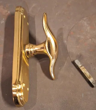 Tirador puerta latón vintage Italia