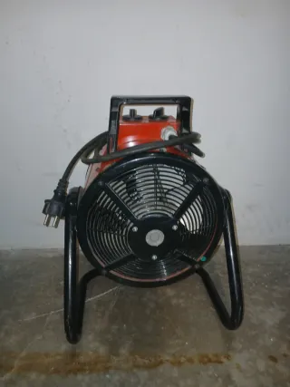 Calefactor industrial rojo