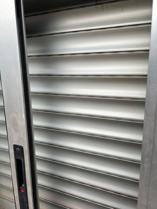 Varias Ventanas correderas aluminio con persiana