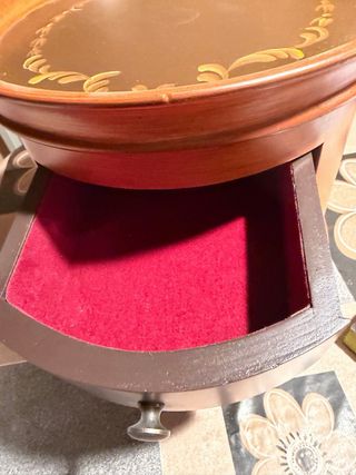 Joyero de madera pintado a mano