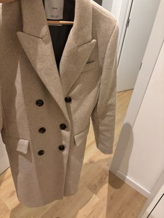 Abrigo paño MANGO doble botonadura, usado una vez
