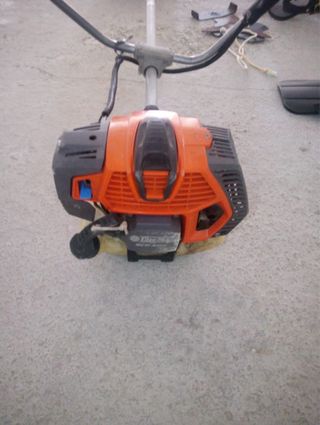 Desbrozadora Oleo-Mac BCH 400 T (40.2cc)