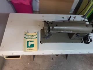 Máquina de coser Daewoo DLK-800