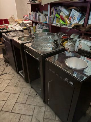 Cucina da esterno 4 fuochi mai usata