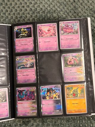 Álbum Pokémon Semicompleto Evoluciones Prismáticas