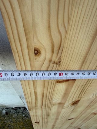 Mesa de madera rústica