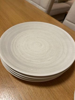 Juego de platos beige El Corte Inglés