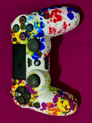 PS4 Slim 500GB + 4 Juegos + 2 Mando originales