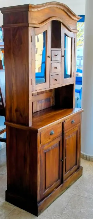 Alacena de Teka con puertas de cristal