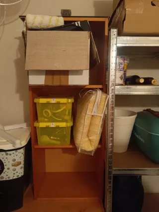 Estantería  de madera