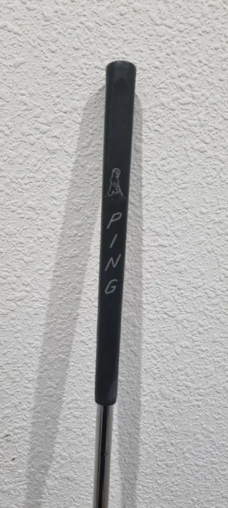 Putter Ping Junior o Mujer Bajita. Palos de Golf