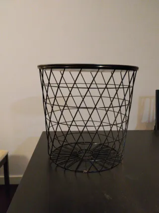 Mesa auxiliar KVISTBRO Ikea