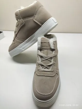 Deportivas Unisex Beige Talla 39