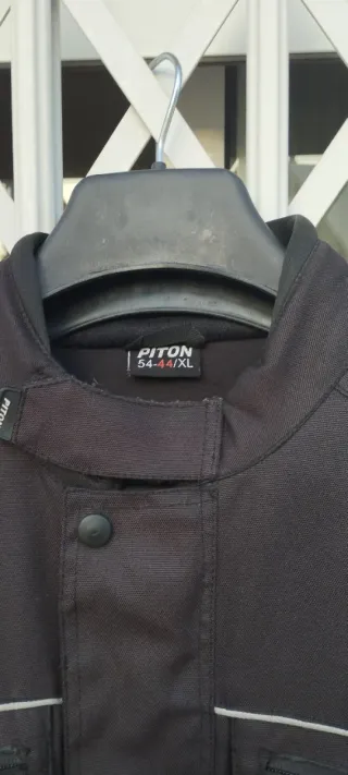 Chaqueta de moto negra.Talla XL.