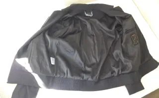 Cazadora Collectif Talla M Negra y Blanco Roto