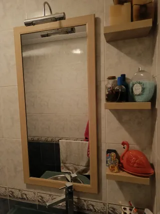 Mueble de baño con lavabo de cristal