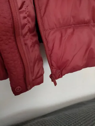 Chaqueta Uniqlo plumas Ultraligera
