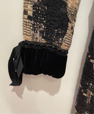 Abrigo de mujer, negro y beige. Zara. Talla S