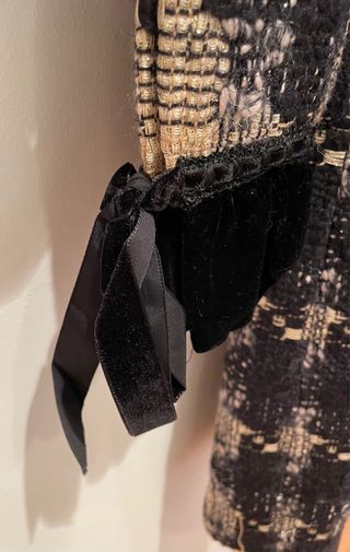 Abrigo de mujer, negro y beige. Zara. Talla S