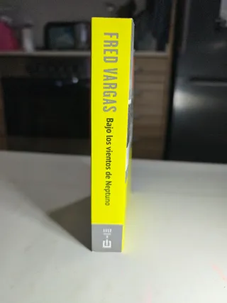 Bajo los vientos de Neptuno (Comisario Adamsber...