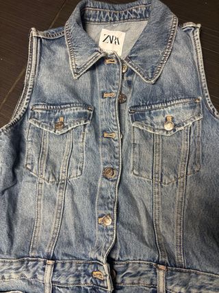 Mono vaquero corto Zara