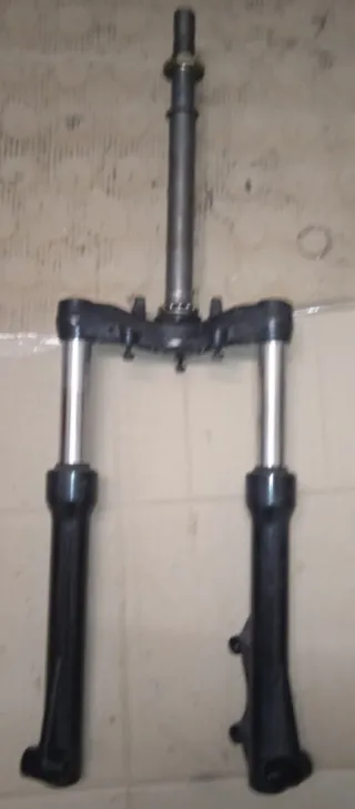 Tija y horquillas Sym Symphony SR 125