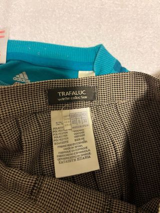 Falda plisada marrón y gris talla 40