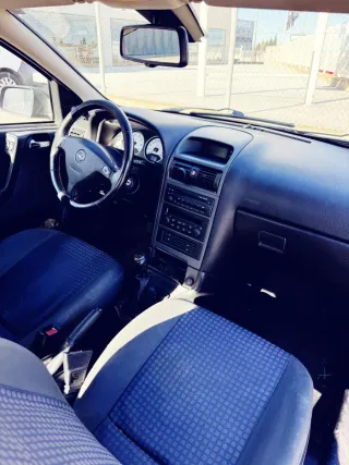 Opel Astra 2004