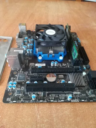 Placa base MSI A68HM-E33 V2