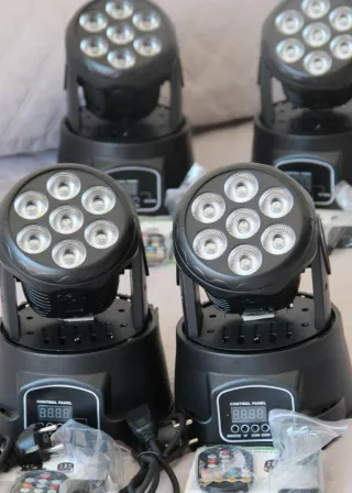 4 Luci LED 105W Testa Mobile DJ