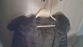 Anorak reversible marrón y negro